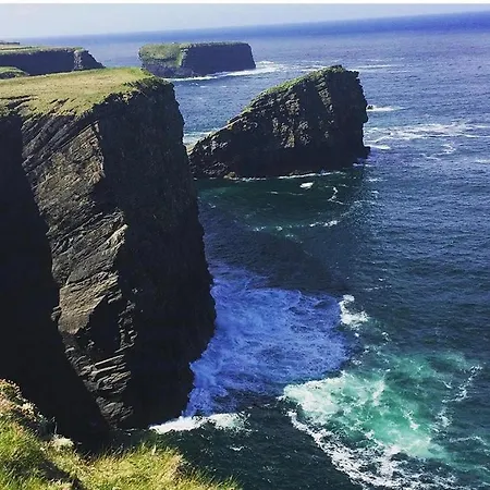 Rest Well In Kilrush, Walk To Town, Ensuite Гостевой дом